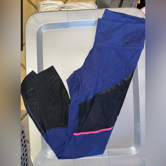 Nike leggings - Picture 1 of 1